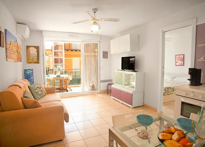 Royale Sejour - Happy Apartament *